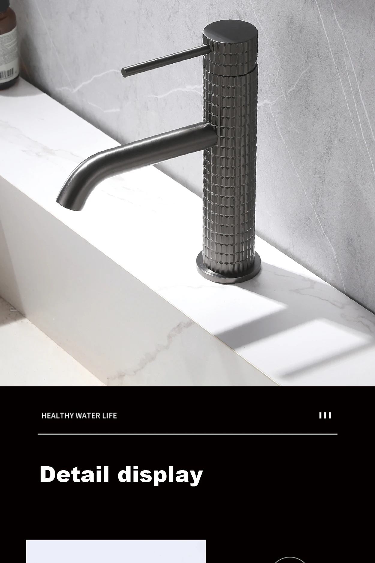 Se422f36f733d402a8a6eef096ee8a4abO - Brass bathroom faucet with diamond pattern design