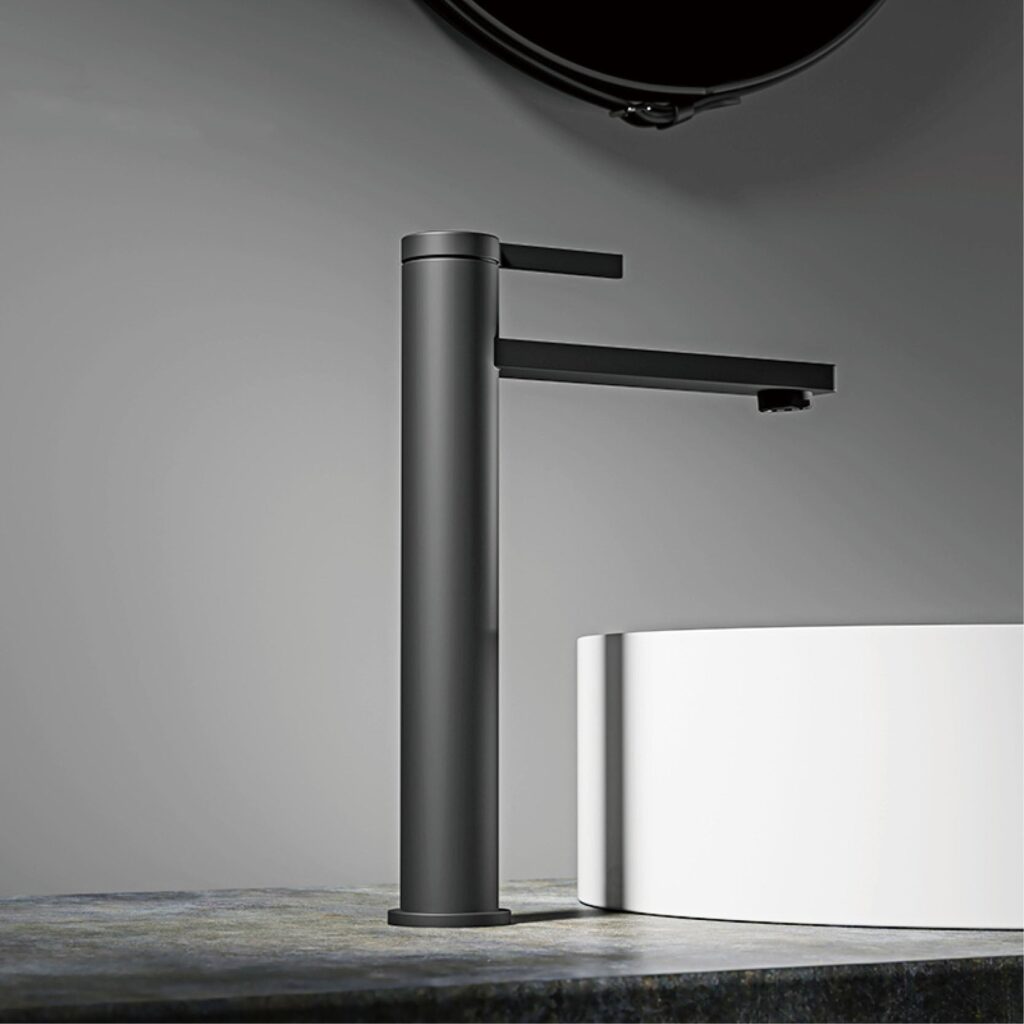Bathroom brass faucet simple design