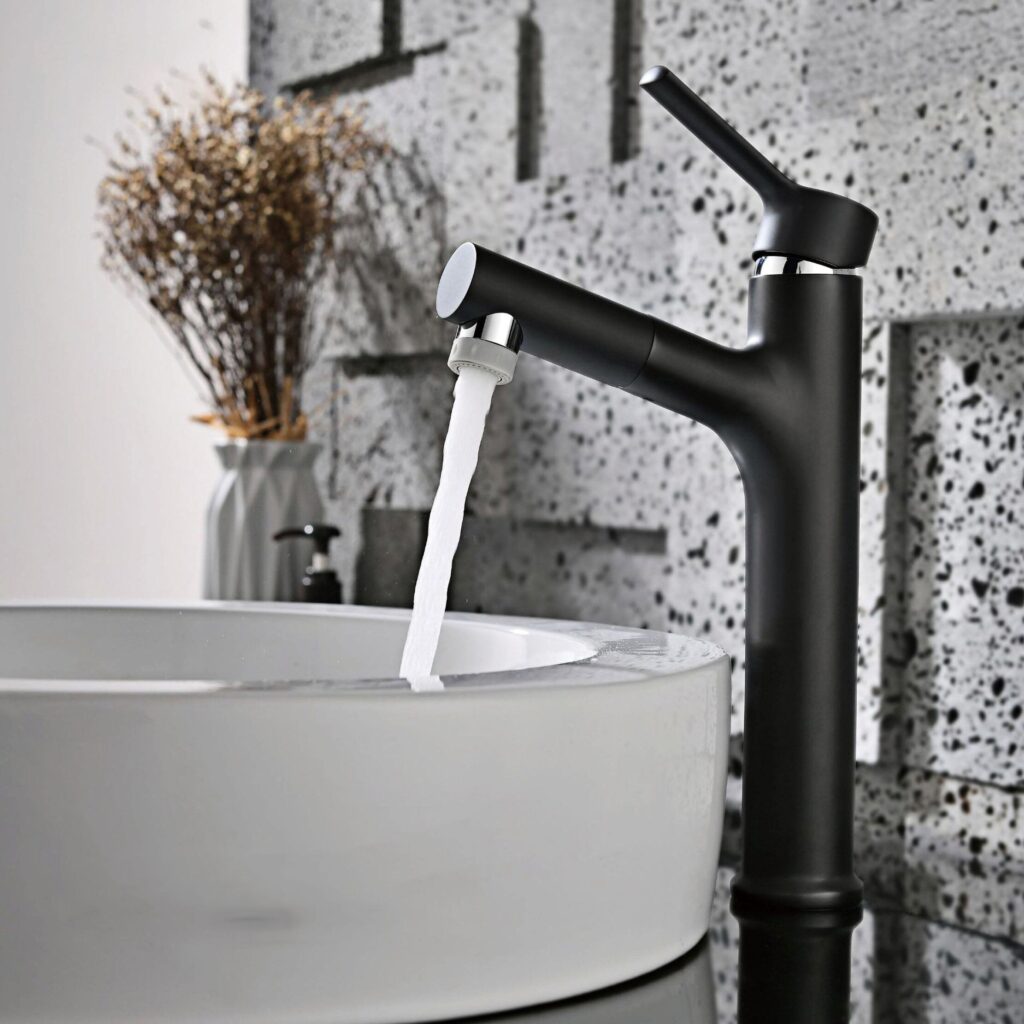 Classic design brass bathroom faucet