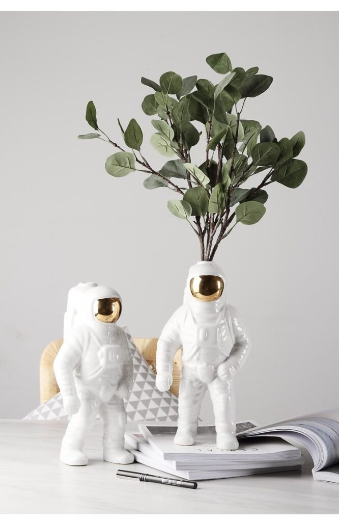 Astronaut Vase - ZenQ Designs